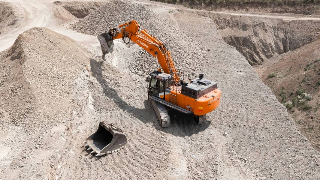 Bagger im Erdarbeiten-Einsatz